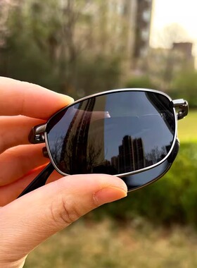 2025新款男士时尚折叠偏光太阳镜