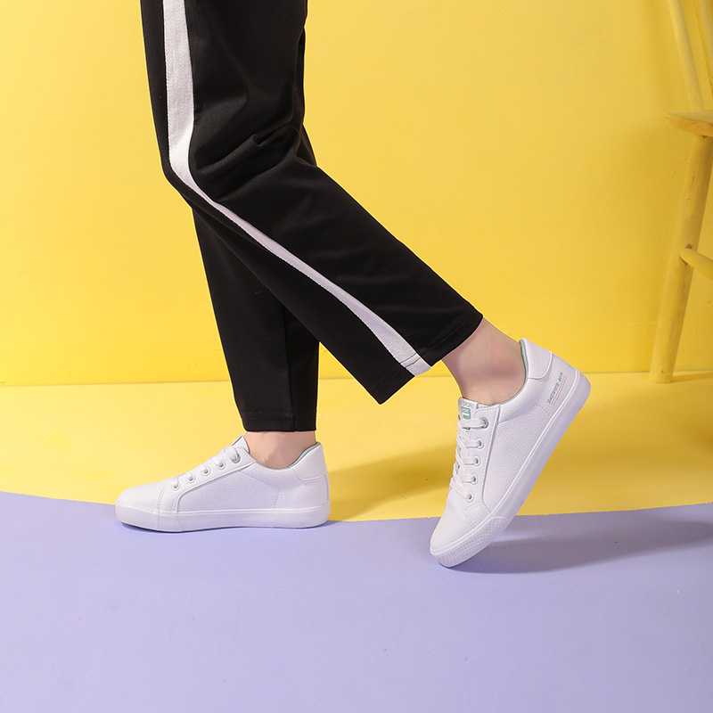 dusto旗舰店大东小白鞋女新款秋季女鞋学院低跟平底圆头学生字母潮板鞋女2