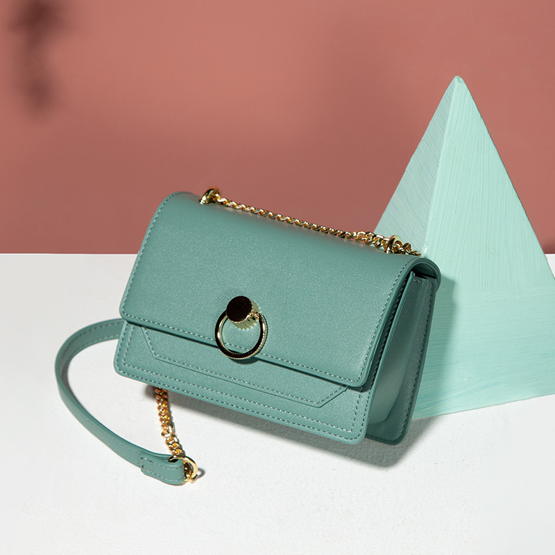 dusto旗舰店大东新款夏季斜跨单肩欧美时尚纯色简约小方包女包20S9029A2