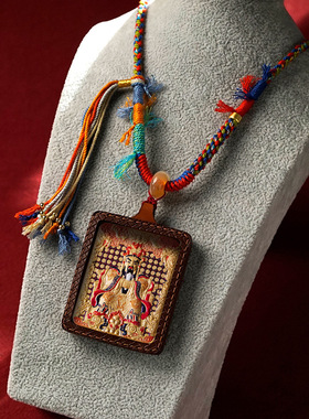 擦擦唐卡铜雕彩绘唐卡吊坠民族风国潮五爷扎基拉姆3D立体皮壳吊坠