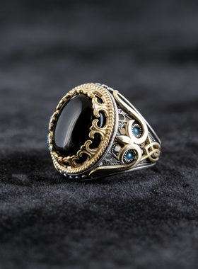 虎眼石镶嵌双色金属雕花戒指