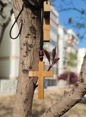 桃木雕刻木珠挂绳十字架吊坠