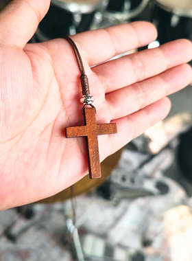 手工编织大小号木十字架吊坠项链