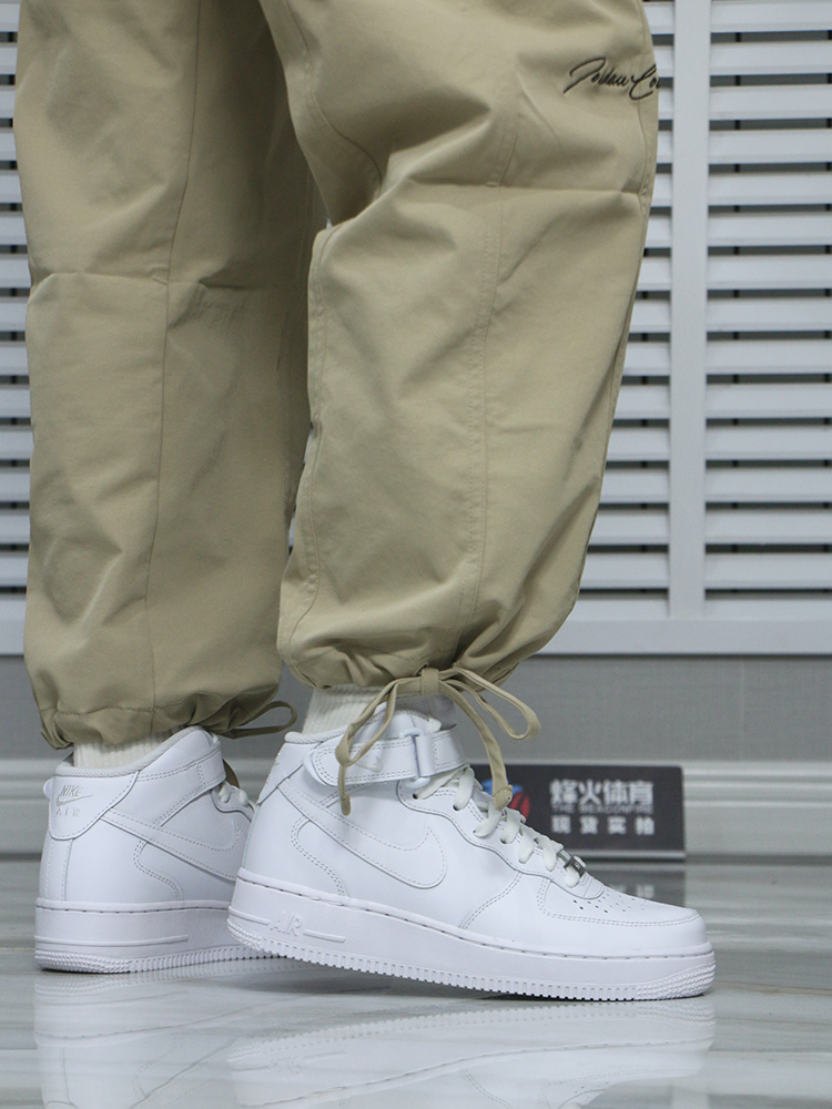 烽火 NIKE AIR FORCE 1 MID '07 AF1全白中帮复古板鞋 CW2289-111 - 图1