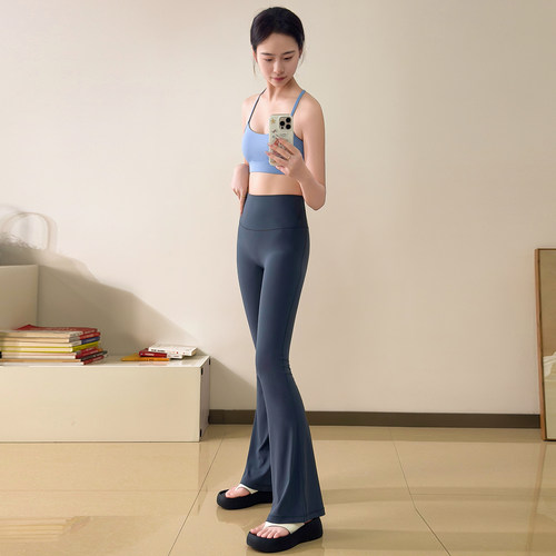 蓝小可Blue微喇阔腿裤女新款休闲运动速干瑜伽裤健身显瘦喇叭裤子 - 图2