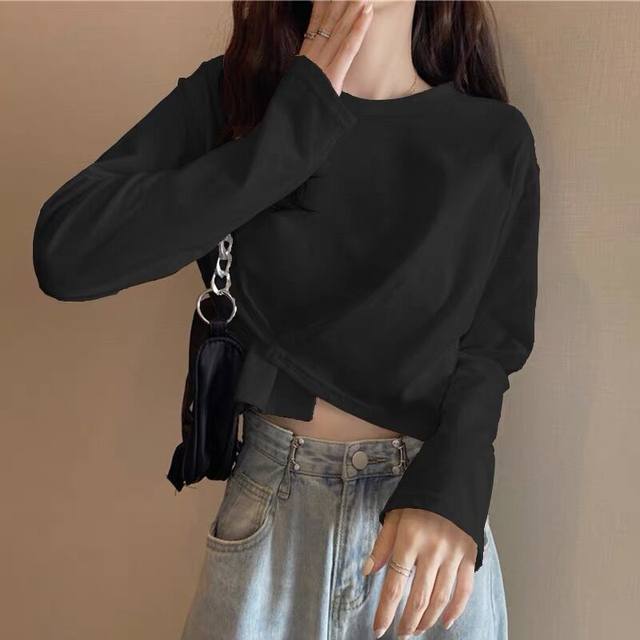 Long-sleeved t-shirt with loose bottoming Korean style revealing