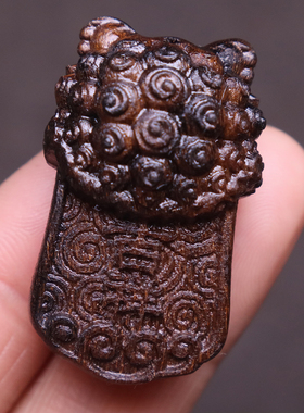 天然沉香木镶嵌古法金配件醒狮吊坠牌子项链脖挂散珠diy文玩配饰