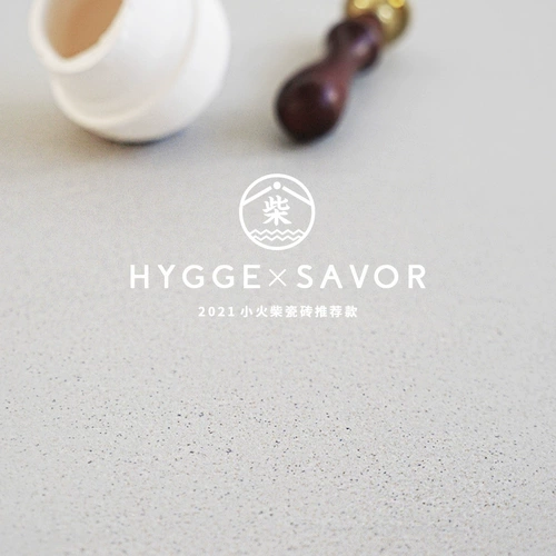 Современная простота черно -белая матовая незрелая кухня гостиная ресторан