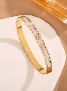 新款三钻白贝母贝壳手镯玫瑰金钛钢简约百搭时尚款欧美配饰手环女