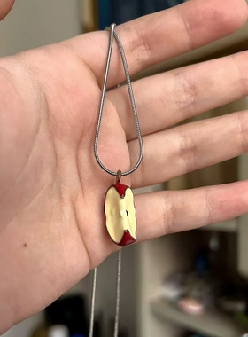 可爱红苹果冻干块项链小众设计创意独特个性滴胶原创手作锁骨链