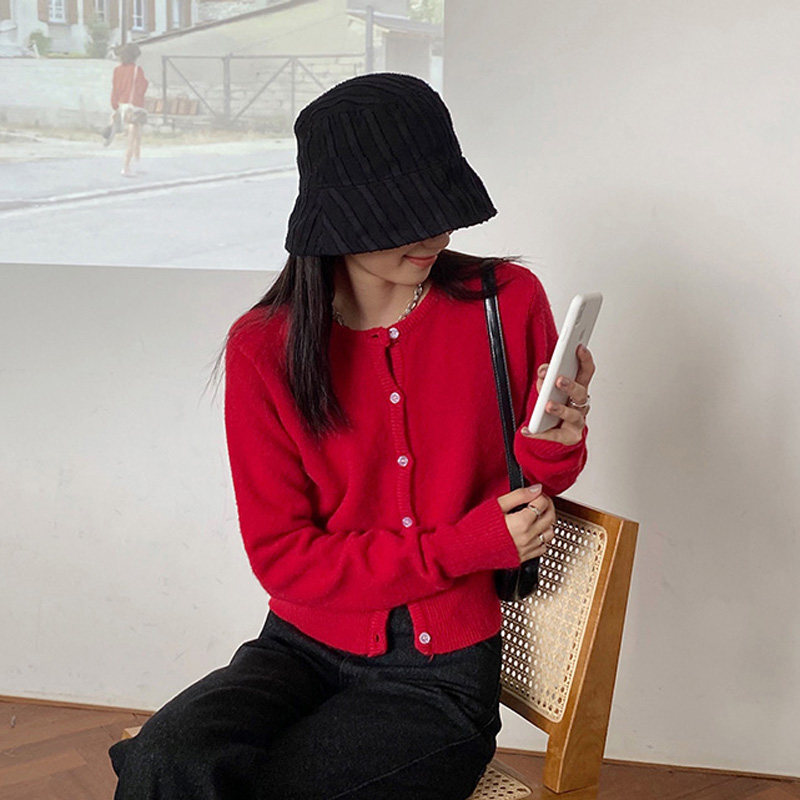 百思朵2020秋季圣诞红潮樱桃红毛衣 百思朵毛衣