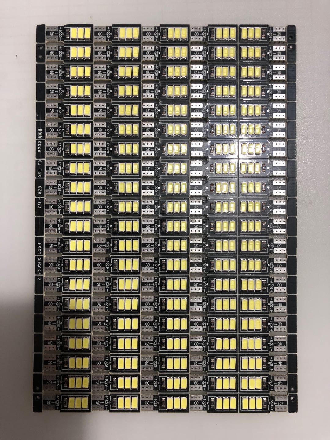 货车12v24vled插泡超亮汽车小灯泡t10示宽灯阅读灯牌照灯顶灯 - 图3