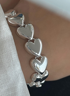 钛钢镀白金爱心拼接手链