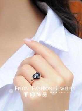 蓝砂石闪亮金粉爱心戒指