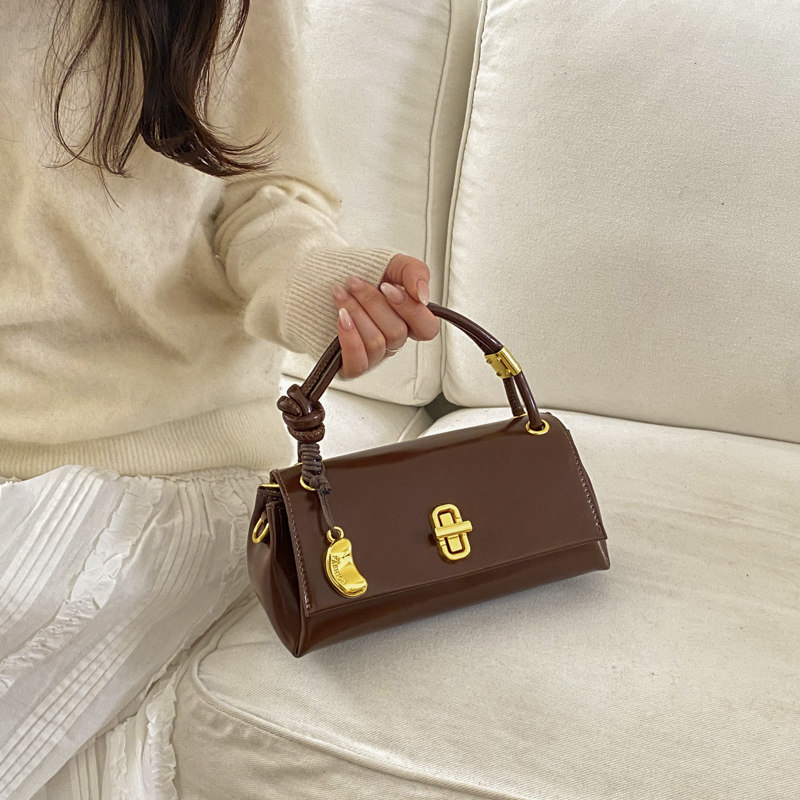 韩系小众设计复古小方包女酒红色油蜡皮手提斜挎包高级感百搭新款,淘宝优惠券,粉丝福利购,淘宝优惠卷