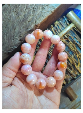 珠圆玉润，新疆玛丽艳老河道原生籽料纯手工制作，朝霞红羊脂白玉