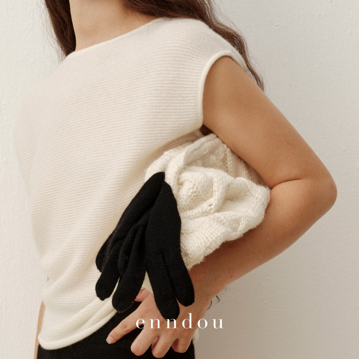 enndou  山羊绒混纺麻花云朵手提包原创设计感,淘宝优惠券,粉丝福利购,淘宝优惠卷