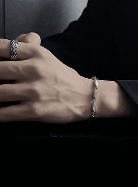 钛钢菱形链手链男女潮流百搭手饰简约ins冷淡风情侣款配饰瓜子链