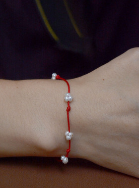原创精致珍珠红绳手链女复古小众高级感编织手绳饰品北柠纪新年