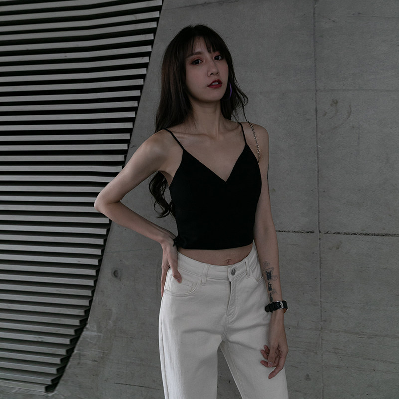 黑色吊带背心女夏季v领露脐上衣 乐镇背心吊带