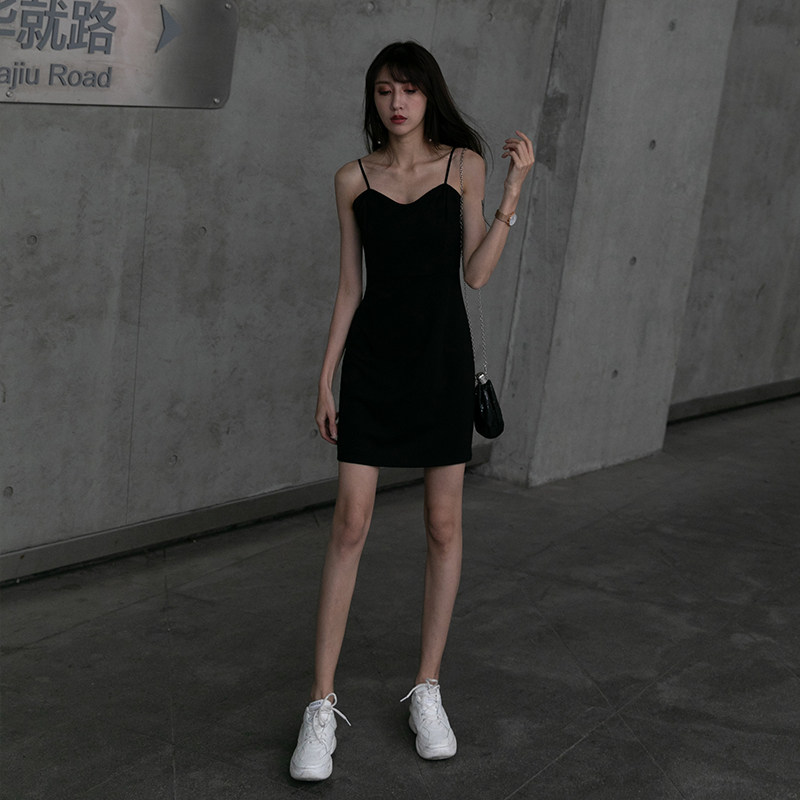 吊带连衣裙女夏季2020 乐镇连衣裙