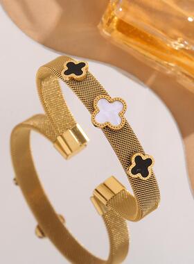 2025年新款时尚转运四叶草手镯女