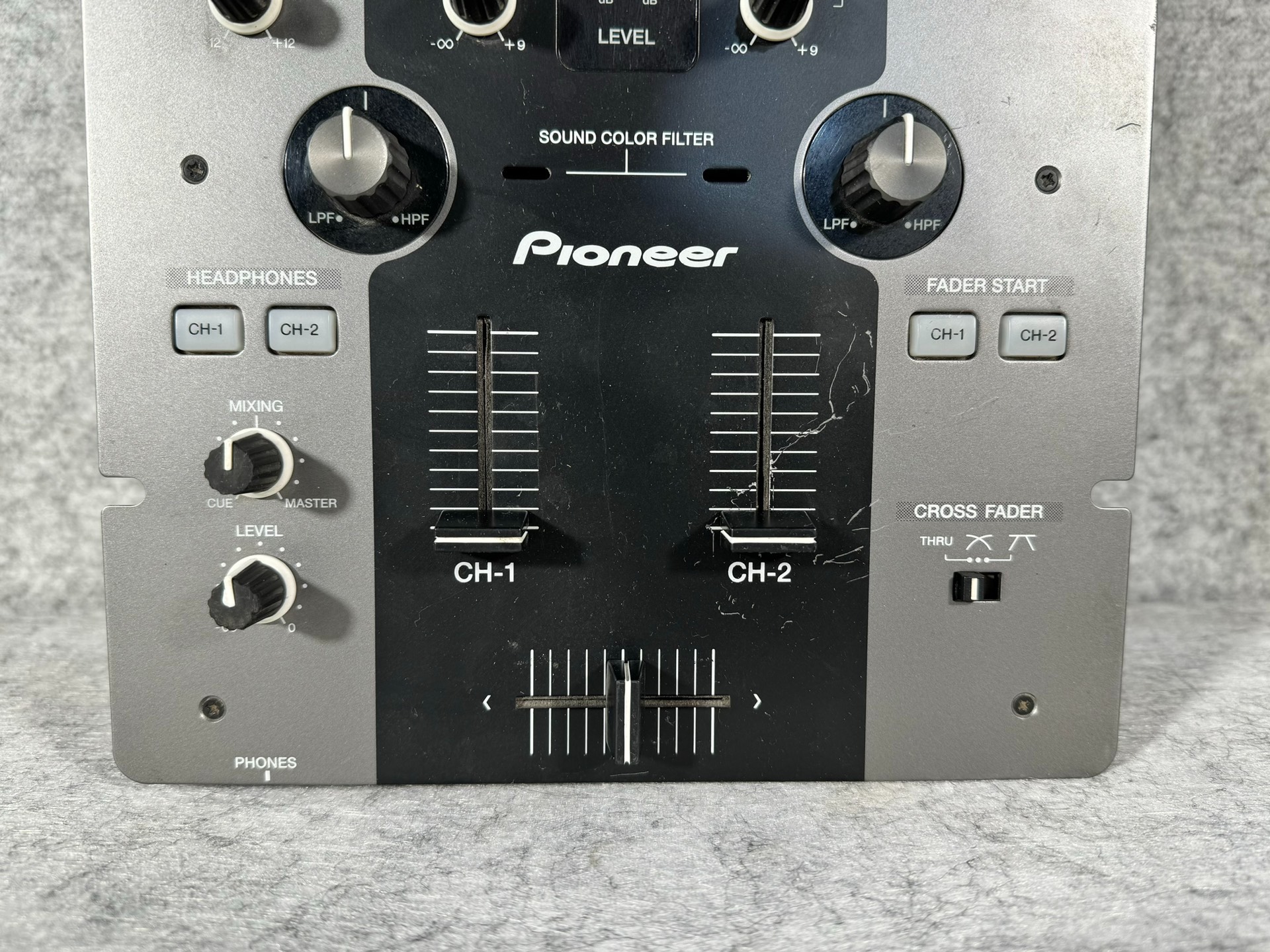 Pioneer先锋混音台 型号DJM250 推子顺滑没有杂音 - 图0