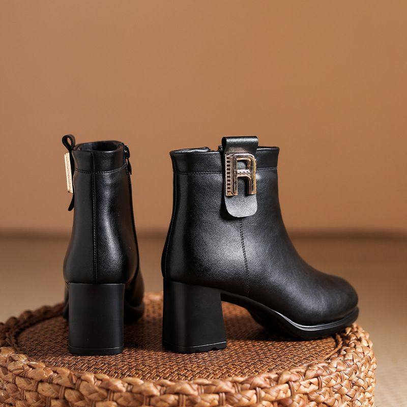 白色短靴女配裙子2025新款春秋单靴高跟瘦瘦靴秋冬季马丁靴子 - 图2