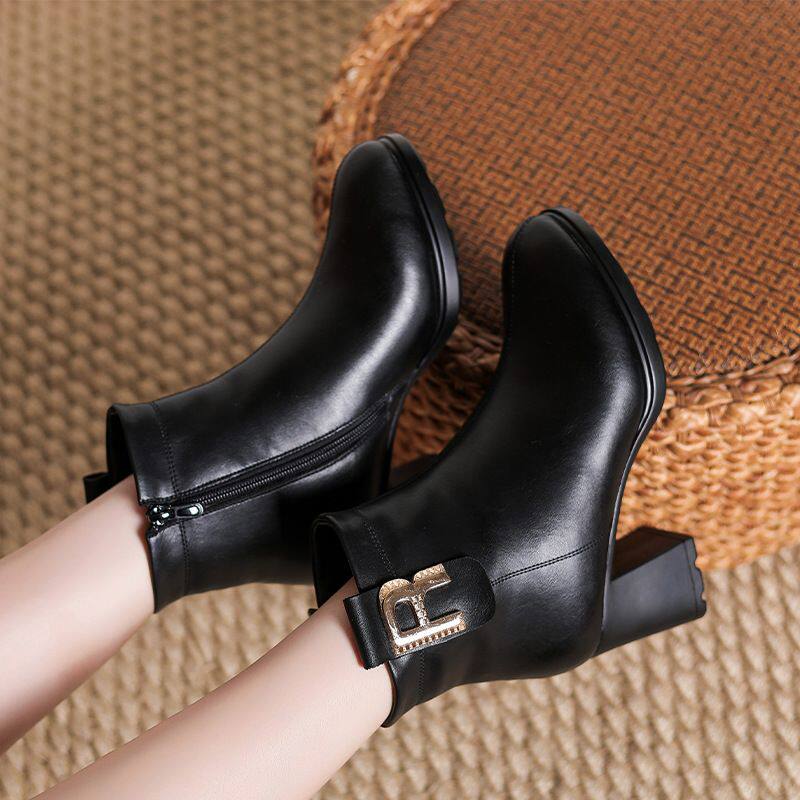 白色短靴女配裙子2025新款春秋单靴高跟瘦瘦靴秋冬季马丁靴子 - 图0