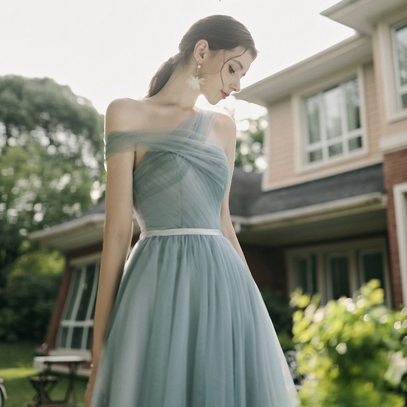 出租2024新款伴娘服姐妹团显瘦合唱宴会演出小礼服性感仙气主持人