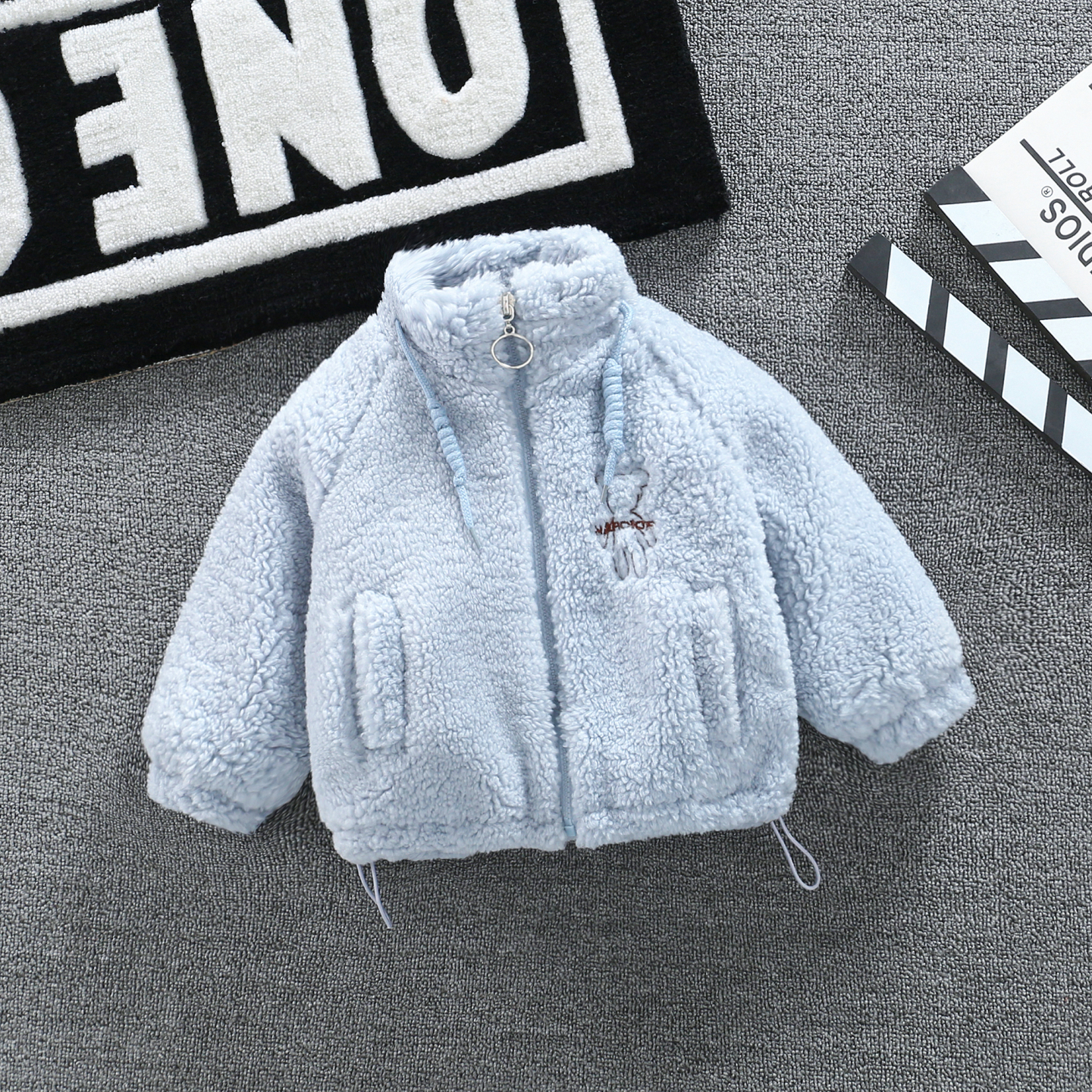 儿童冬装外套2025新款羊羔绒婴儿小宝宝洋气加绒衣服秋冬款一岁潮 - 图0