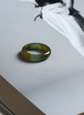 13号戒指 新疆和田玉糖料糖青玉泥鳅背圆弧素圈指环 9158