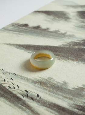 2号戒指 新疆和田玉糖玉小尺码圆弧素圈指环 尾戒 7636