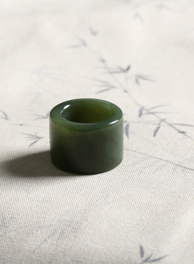 29号戒指 新疆和田玉青白复古厚装扳指 3214