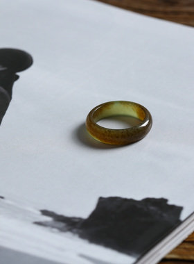 13号戒指 新疆和田玉糖黄玉泥鳅背圆弧素圈指环 9168