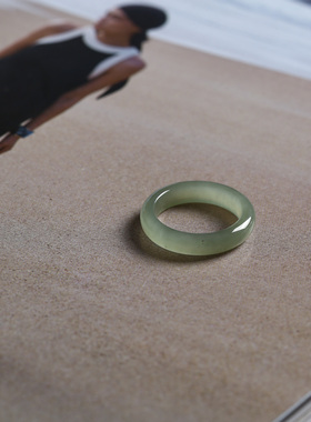 7号戒指 和田玉晴水青白窄条泥鳅背圆弧小尺码素圈指环 尾戒 2903