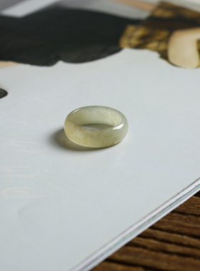 3号戒指 新疆和田玉糖料糖玉薄款小尺码圆弧素圈指环 尾戒 8593