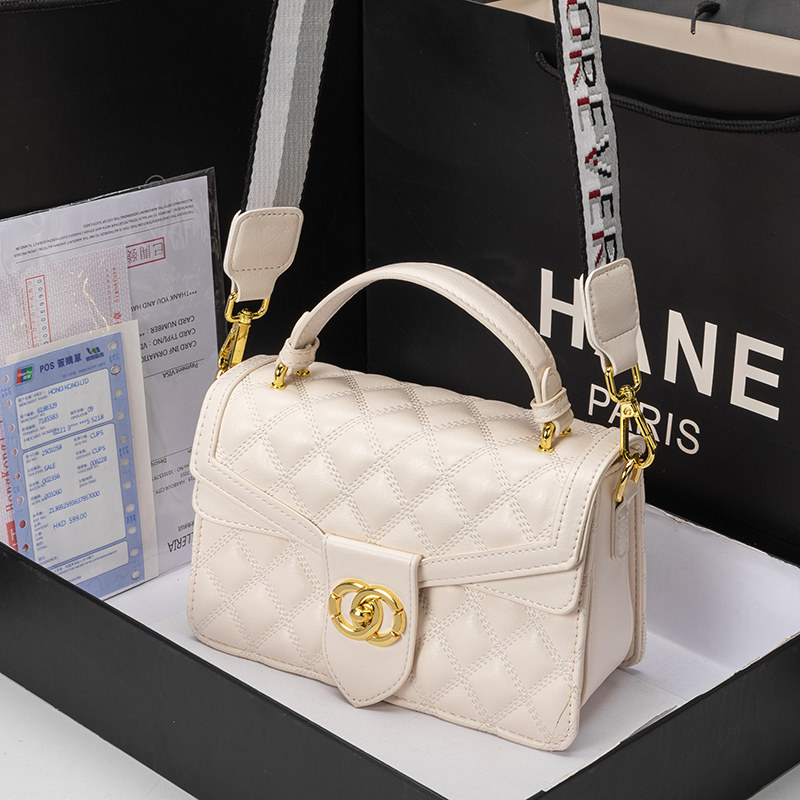 七夕送女友礼物真皮包女2024新款时尚菱格小方包高级感单肩斜挎包,淘宝优惠券,粉丝福利购,淘宝优惠卷