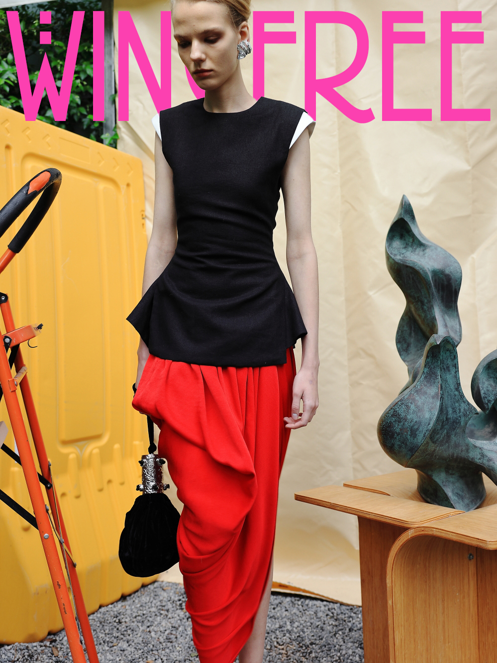 随意门WINGFREE 夏季新款雕塑感立裁亚麻醋酸红色吊带裙半裙两穿 - 图1
