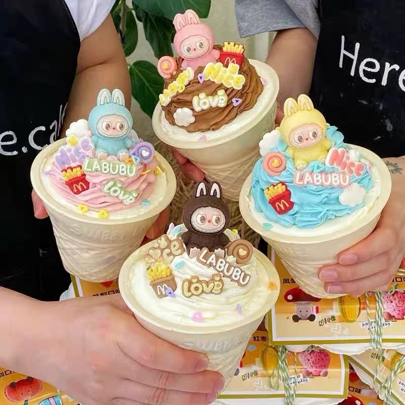 拉布布 labubu 儿童蛋糕装饰摆件卡通emoji表情生日蛋糕甜品装饰 - 图3