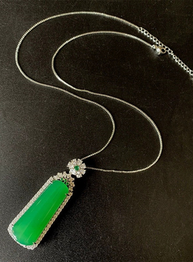 新中式辣阳绿色无事牌吊坠项链女