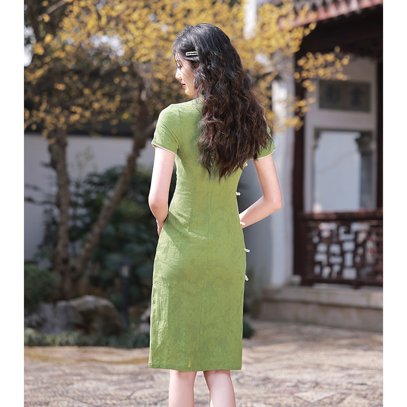 绿色2022年新款少女年轻棉麻旗袍 颜赋绣旗袍