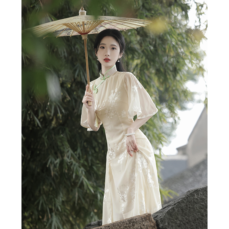 改良新款2023新中式年轻款少女旗袍 颜赋绣旗袍