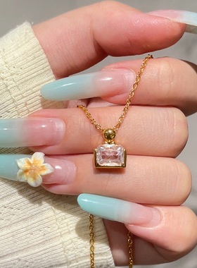 X12项链ins网红同款香水瓶项链女轻奢精致时尚锁骨链超闪锆石颈链