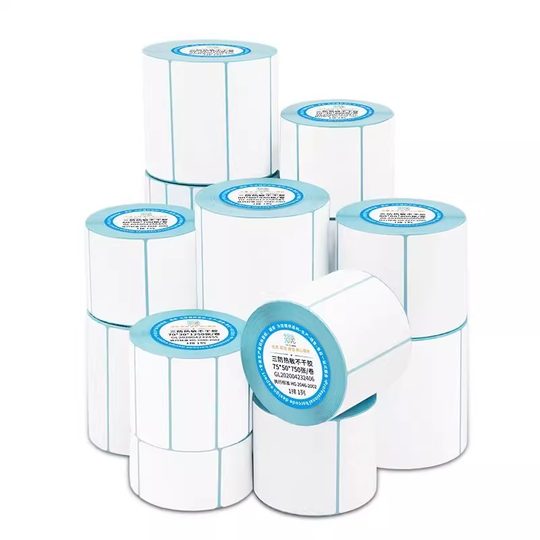 Papel de impresión de etiquetas térmicas de tres pruebas.