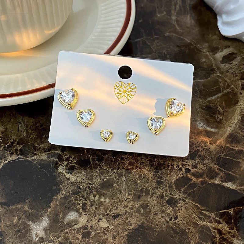 跨境真金电镀甜美简约锆石爱心耳环时尚气质OL通勤耳钉高级感耳饰,淘宝优惠券,粉丝福利购,淘宝优惠卷