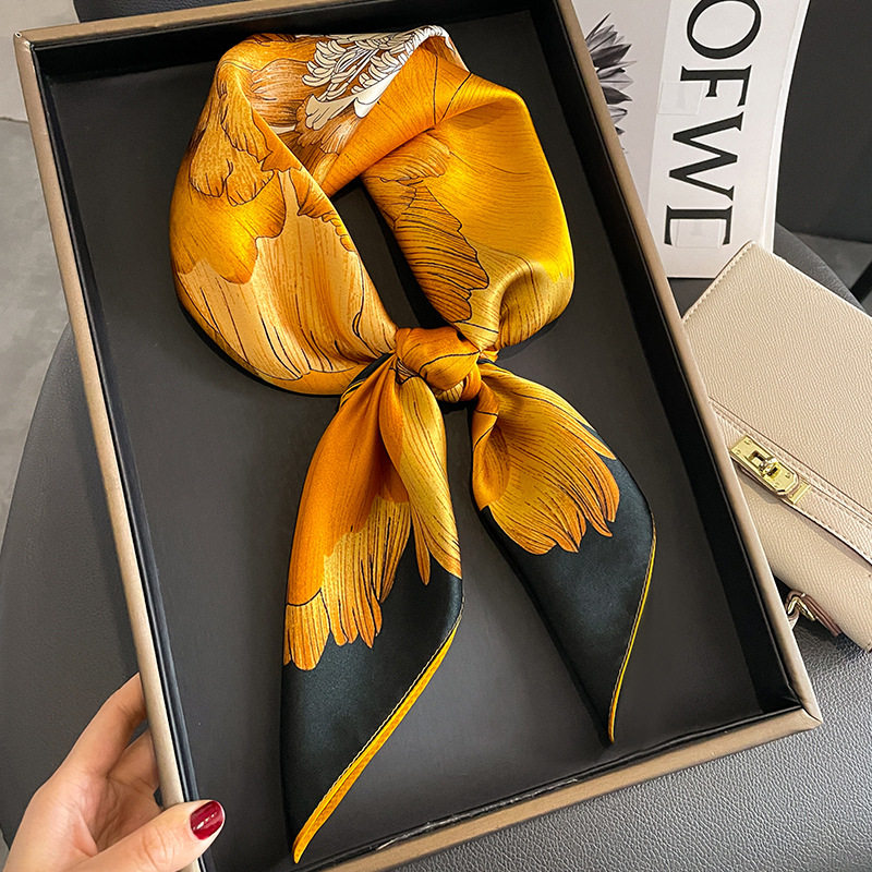 夏季新款蓝色牡丹花朵100%70丝巾 笛菲围巾/丝巾/披肩