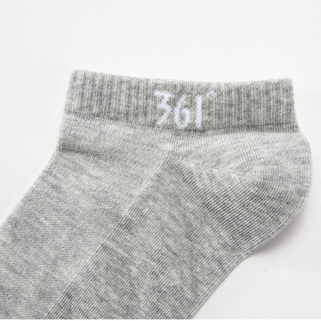 361 ອຸປະກອນເສີມກິລາ 2026 Spring New Men's Flat Socks ສາມຄູ່