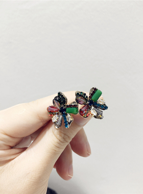 人造水晶镶钻不规则花朵耳钉