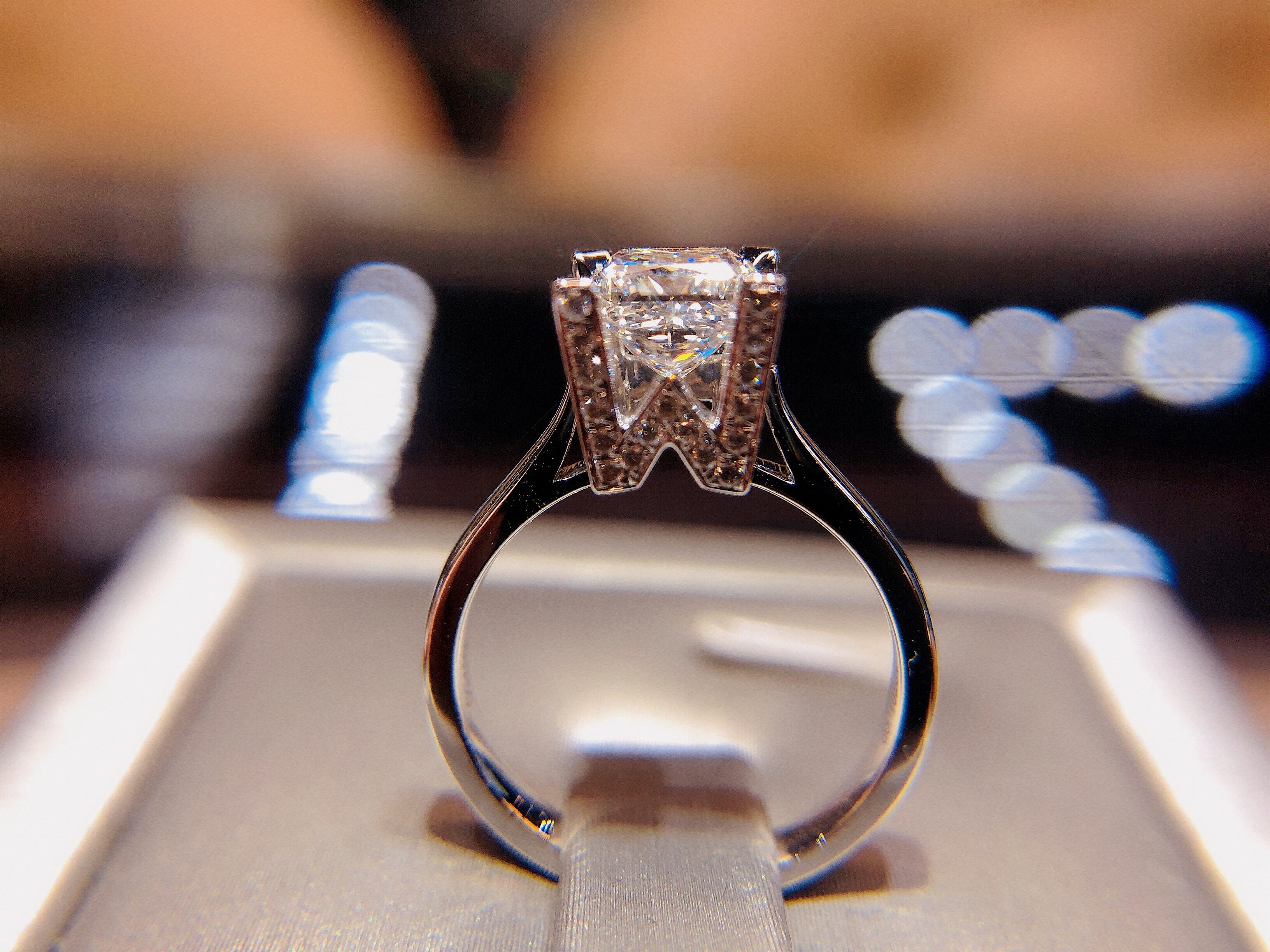 泰普亚珠宝gia裸钻定制 hw热门款公主方 订婚钻戒 结婚钻戒